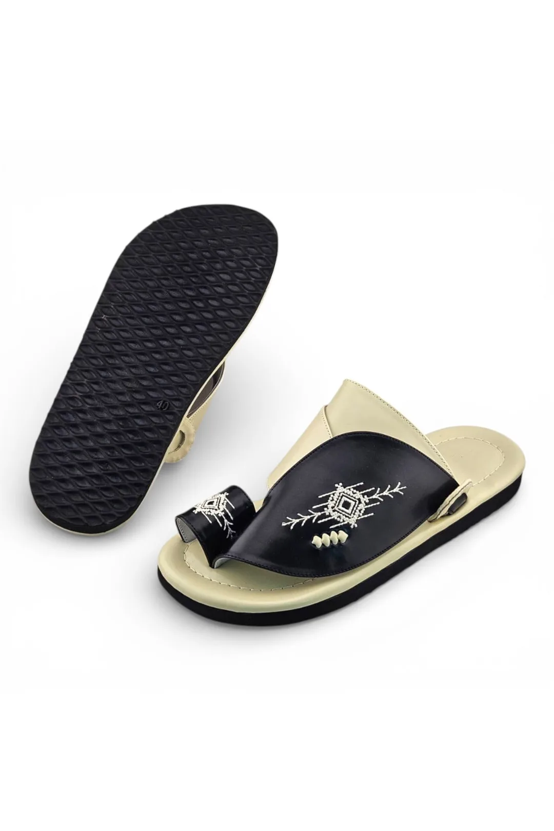 Black / Cream